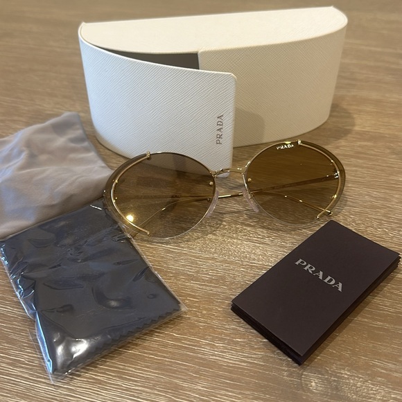 Prada ultravox sunglasses brand new with case - Picture 2 of 3